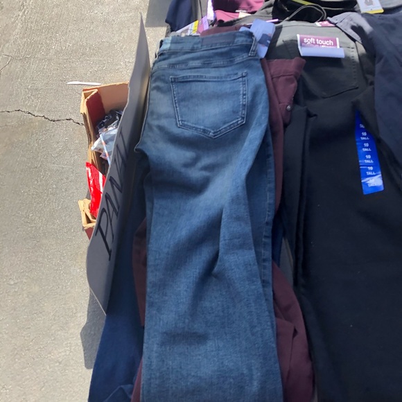 Costco Jeans - Picture 12 of 16